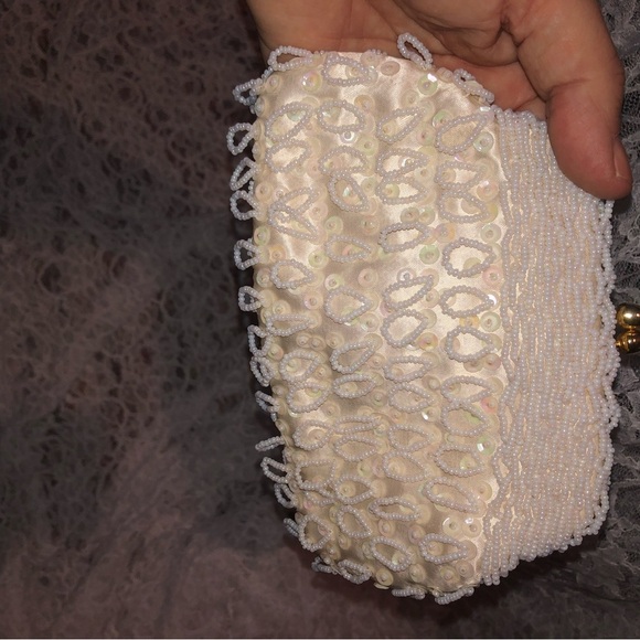 Vintage Artel Beaded Clutch with Gold Accents. Gorgeous little clutch- used - Picture 5 of 7